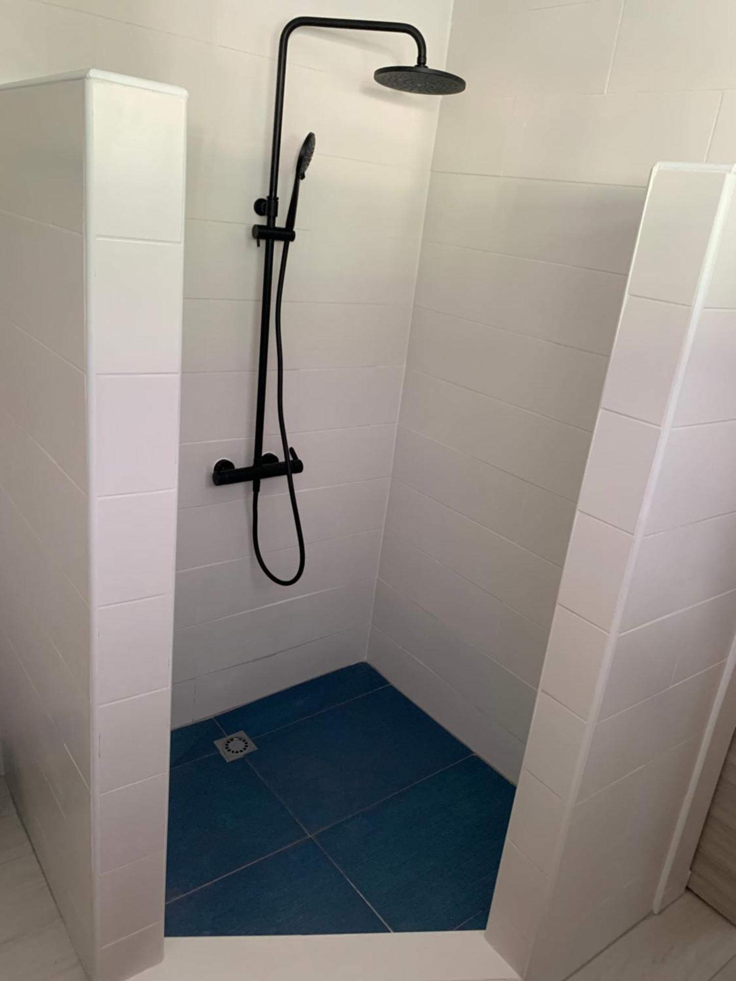 A Tomo Mai Homestay, Close To Airport, Private Bathroom Free Parking And Wifi With High Connection And Breakfast Optional Faaa Eksteriør bilde