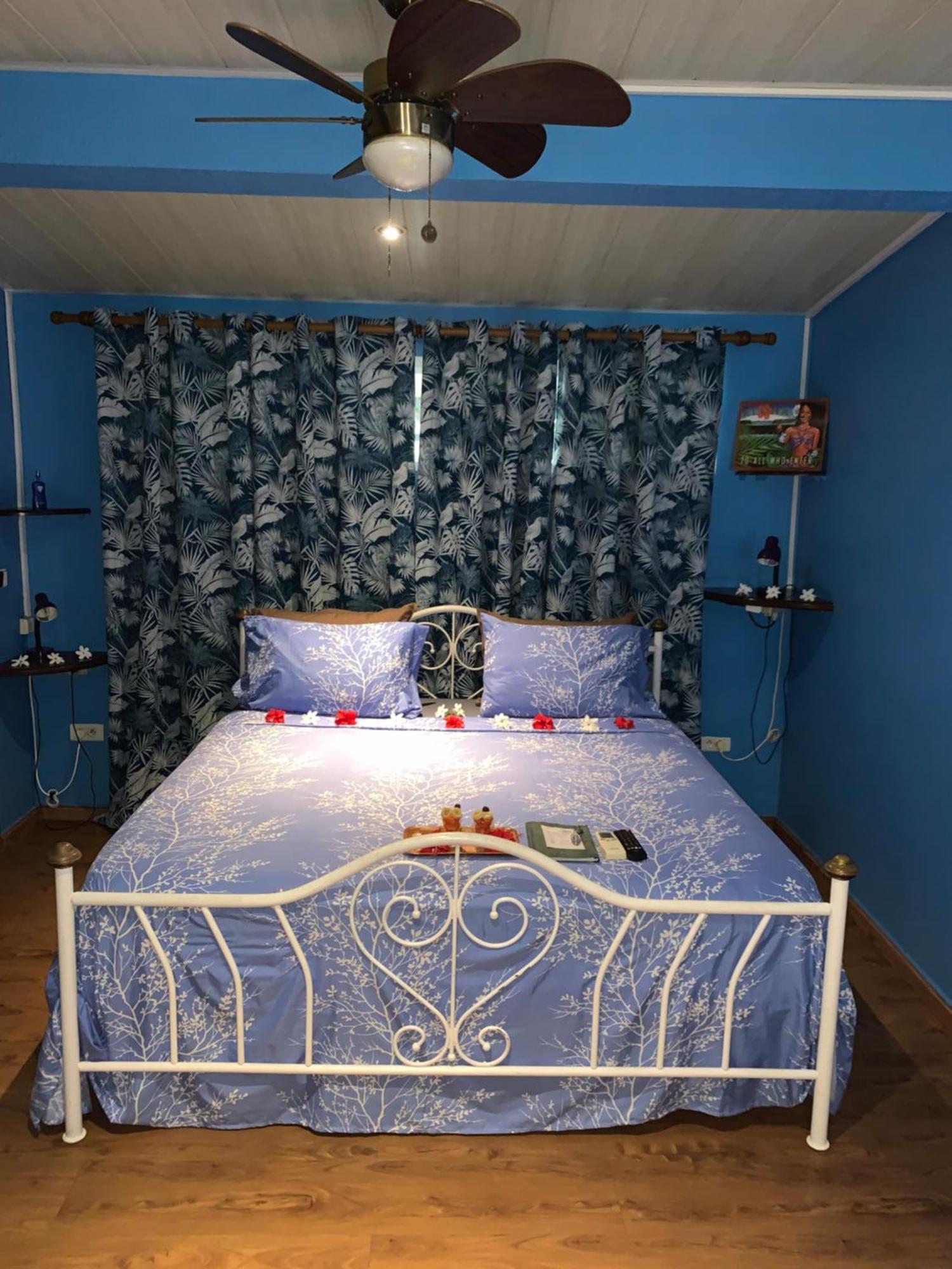 A Tomo Mai Homestay, Close To Airport, Private Bathroom Free Parking And Wifi With High Connection And Breakfast Optional Faaa Eksteriør bilde